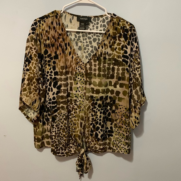 Karen Kane Tops - 🌻 Karen Kane animal print large blouse